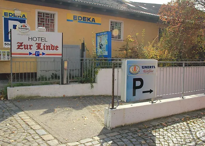 Zur Linde Hotel 3*