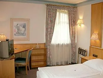 Zur Linde Hotel