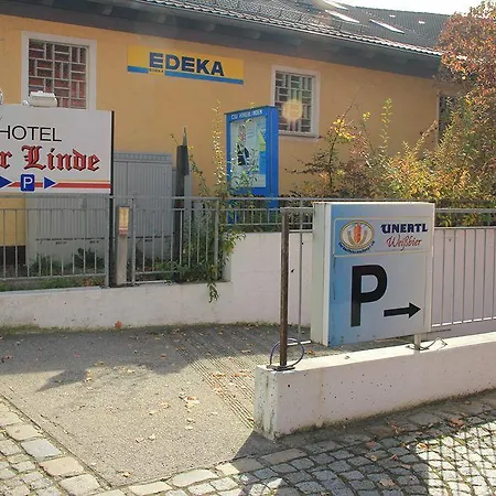 Zur Linde Hotel 3*