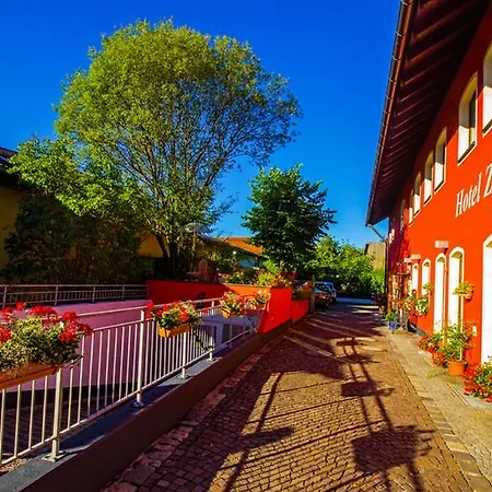 Hotel Zur Linde 3*