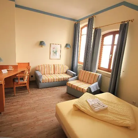 Hotel Zur Linde 3*