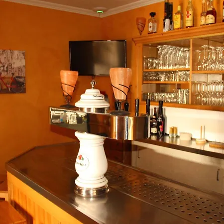 Zur Linde Hotell