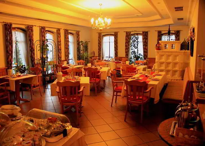 Zur Linde Hotel Hohenlinden