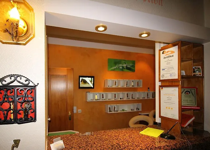Zur Linde Hotel 3*